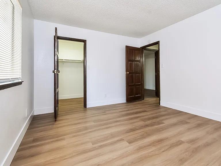 2413 Plaza Del Grande — Photo 20