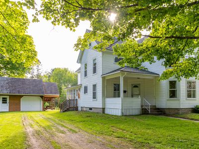 10 Joslyn Street, Newport, ME, 04953