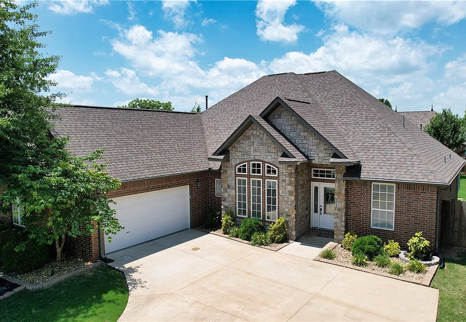 1st image of 4424 W Collins Cir
