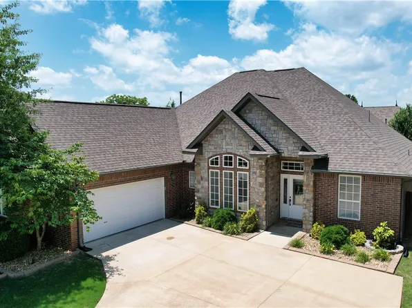 4424 W Collins Cir, Rogers, AR 72758