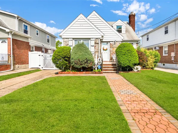 21 Irving Street, Valley Stream, NY 11580