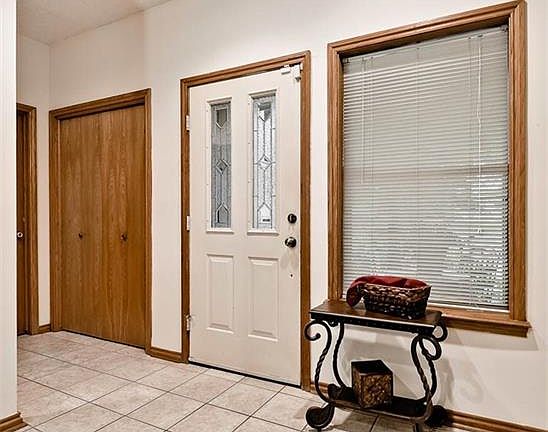 2nd image of 2785 E Joyce Blvd