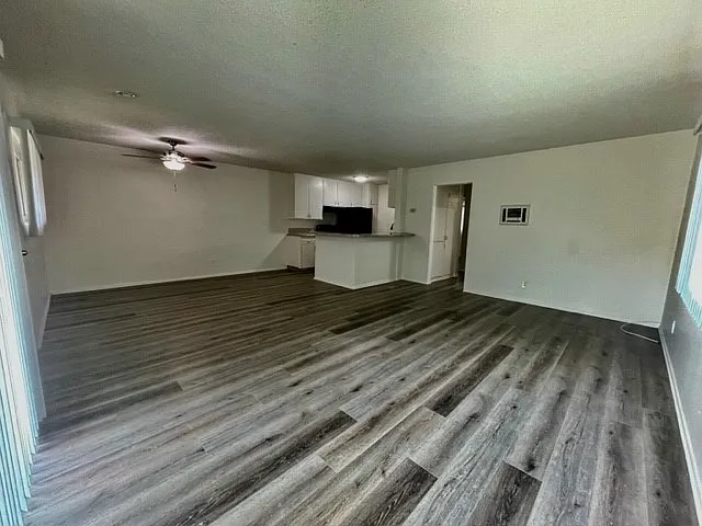 685 E Vista Chino #G2 — Photo 23