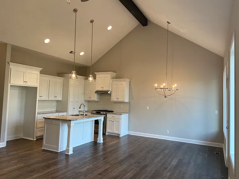 16176 Fontana St — Photo 12