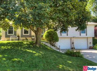 13817 Martha Cir, Omaha, NE 68144