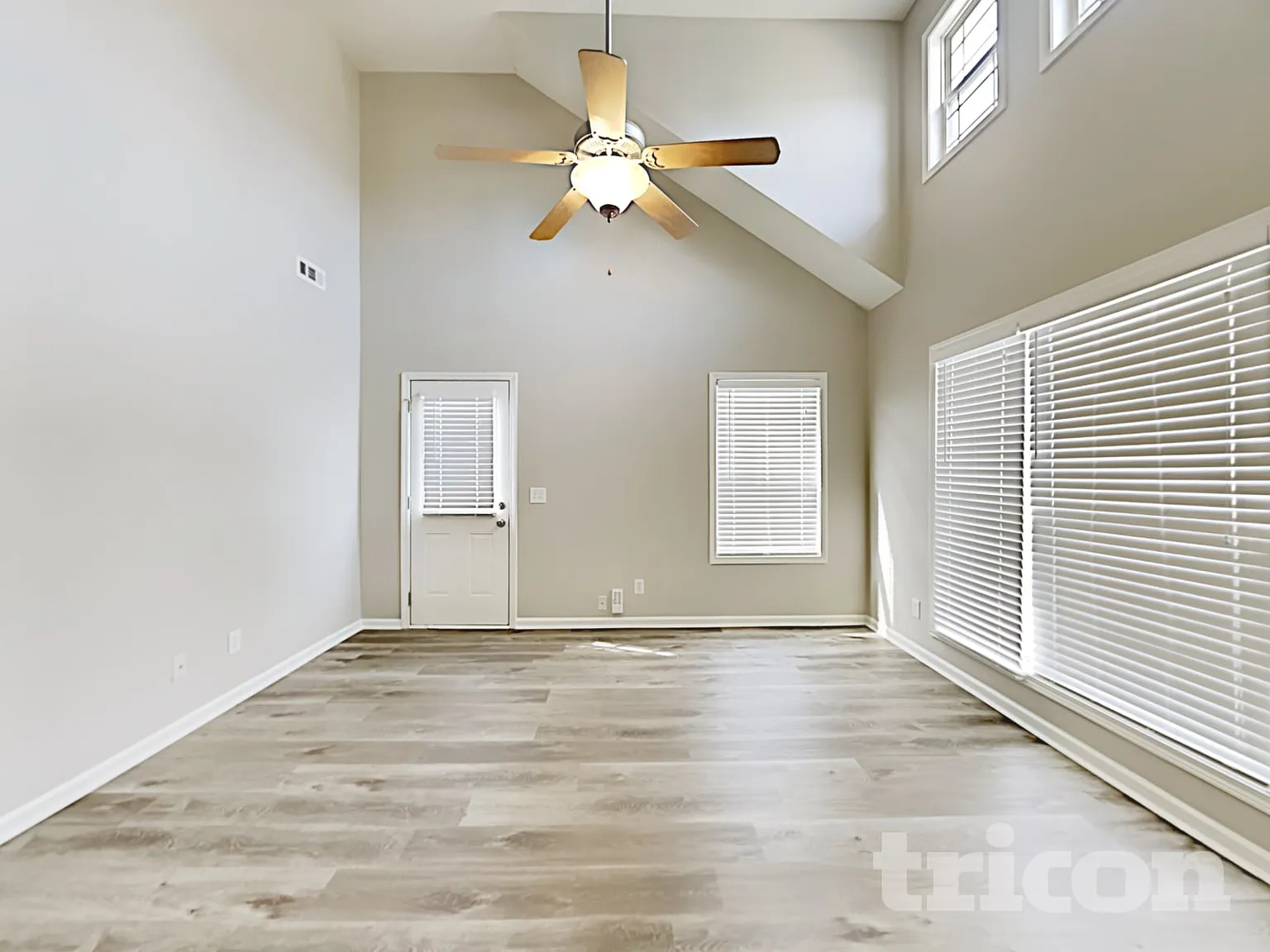 1107 Emma May Point Smyrna TN — Photo 2