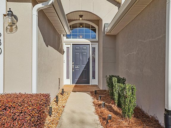 4th image of 1630 Berry Hill Ct