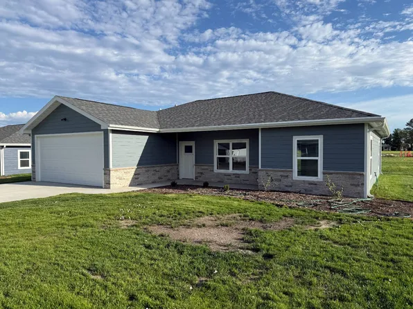 211 E 21st, Beloit, KS 67420