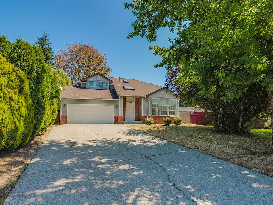 31624 12th Pl SW
