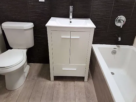 Rented by Greenrock Management | media 27