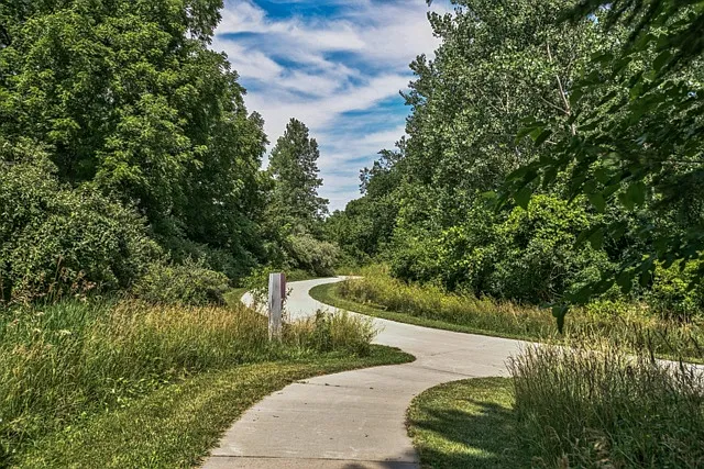 Standing Bear Lake — Photo 44