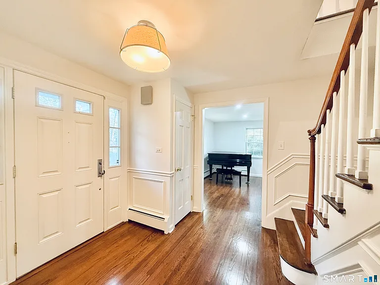 139 Highland Ave — Photo 4
