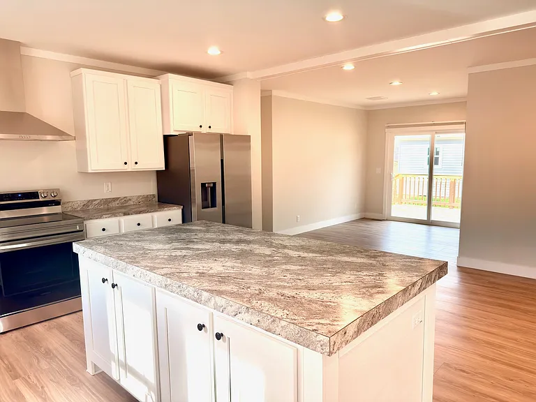 2137 N Royal St — Photo 6