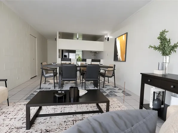 5122 Likini St APT 510, Honolulu, HI 96818