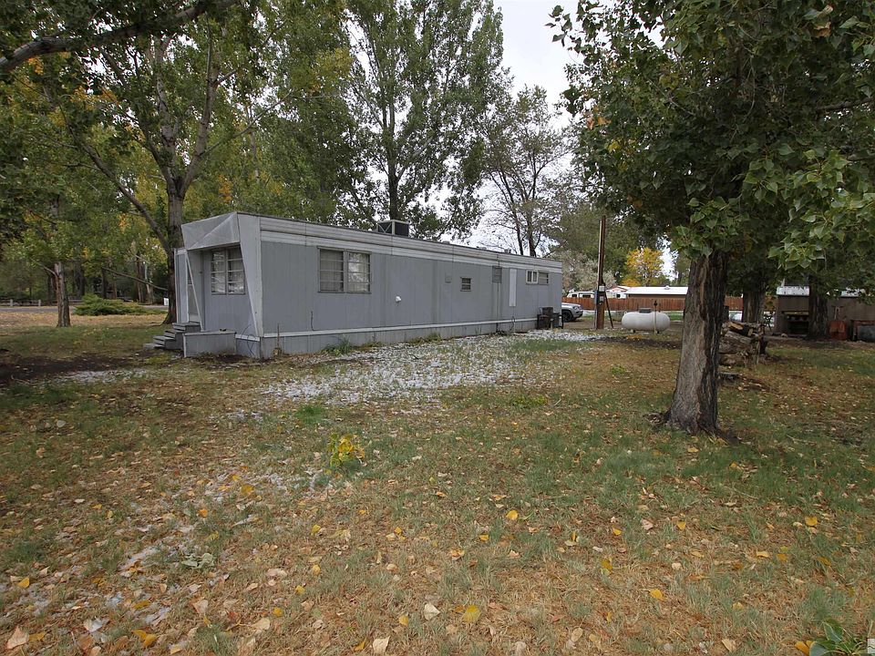 1st image of 16 Pinto Dr