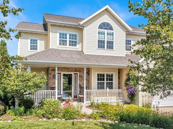 N6257 Kapur DRIVE, Sheboygan Falls, WI 53085