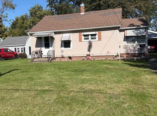1191 E Elm St, Canton, IL 61520