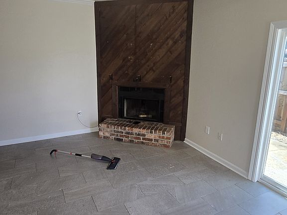 5th image of 13744 Kenner Ave APT D