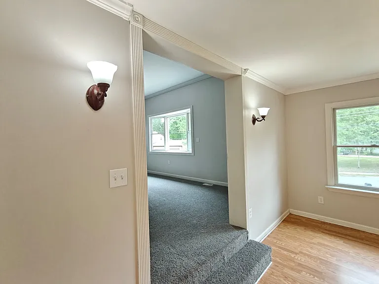 252 Terry Ln — Photo 9