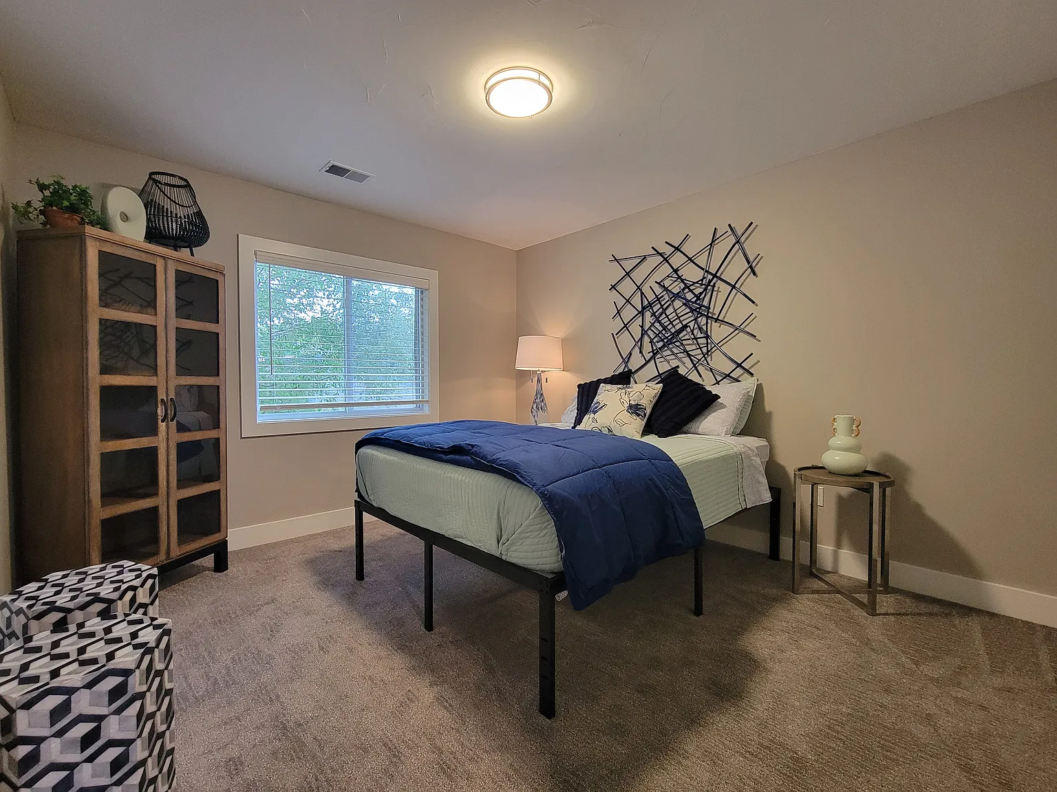 2 bed, 1150 sqft, $2,000 — Photo 4