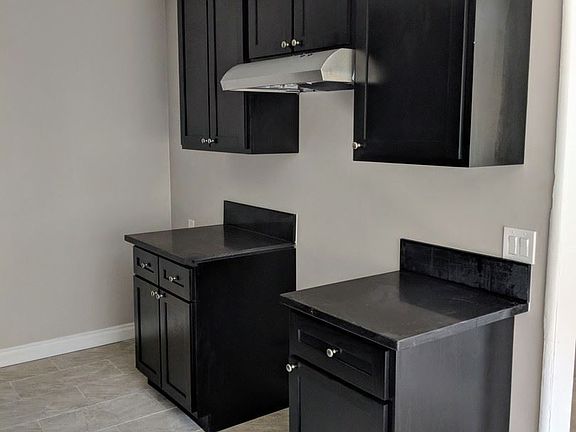 3rd image of 4535 Santo Tomas Dr APT 05