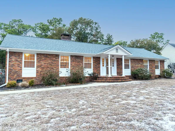 102 Pine Lake Road, Cape Carteret, NC 28584