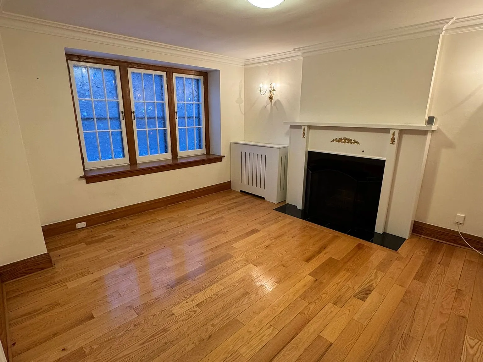 3 bed, $3,750 — Photo 2