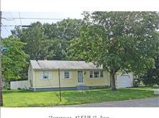 7 Batt Pl, Bristol, CT 06010