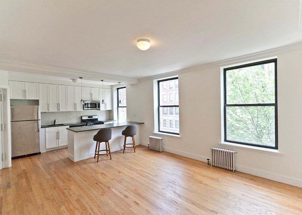 1st image of 417 Manhattan Ave #B-6