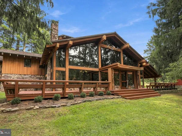 2623 Panther Valley Rd, Schuylkill Haven, PA 17901