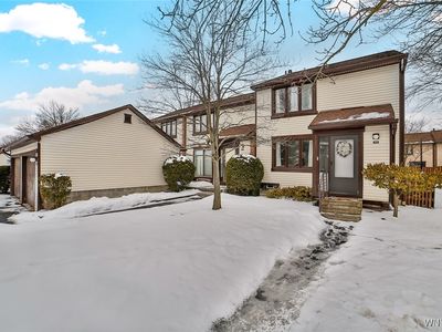 708 Charlesgate Cir, East Amherst, NY, 14051