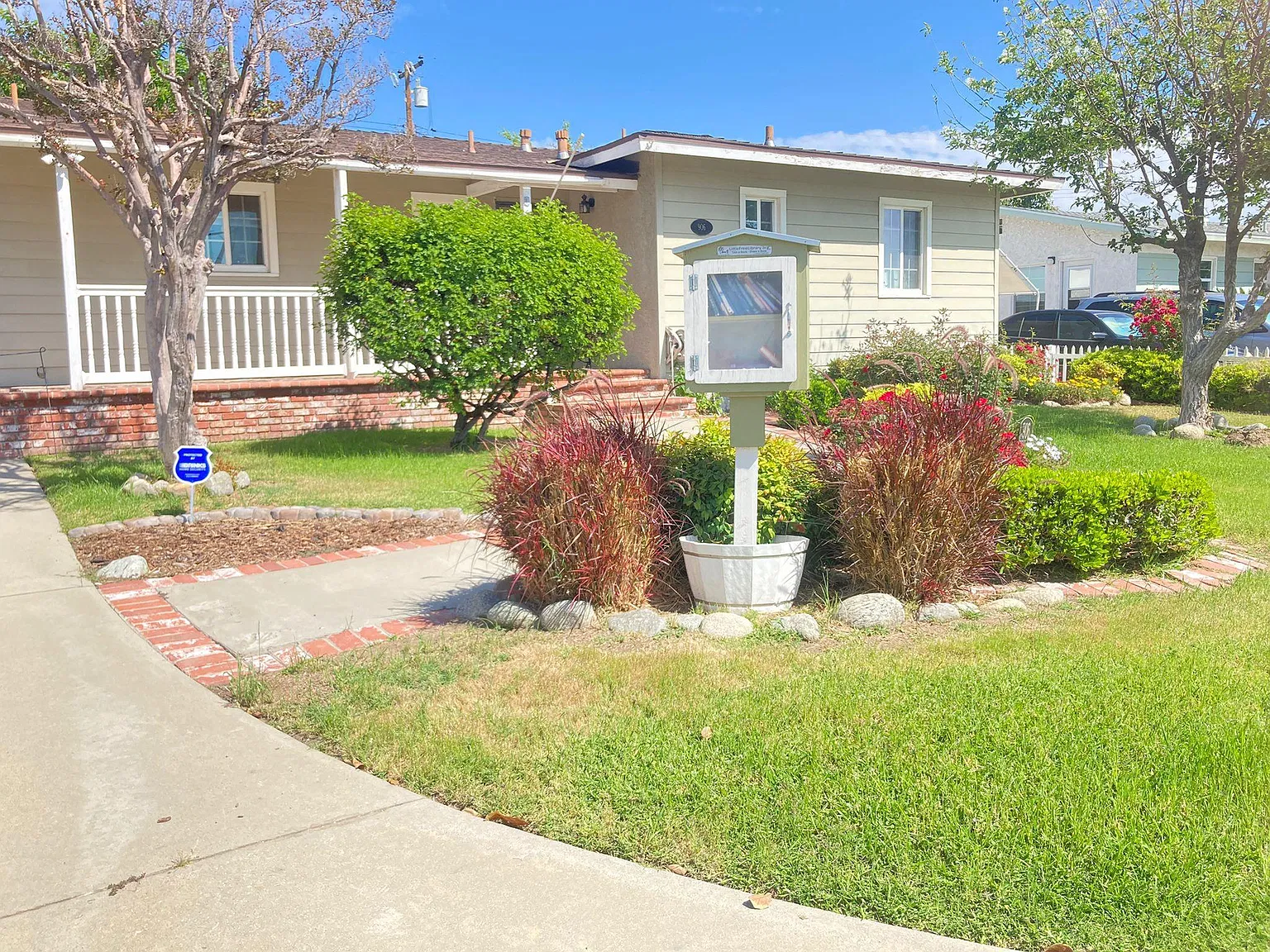 3 bed, 1.5 bath, 1086 sqft, $3,550 — Photo 3