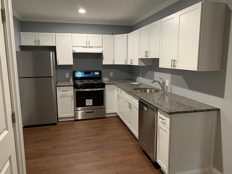 60 E Main St #211 — Photo 3