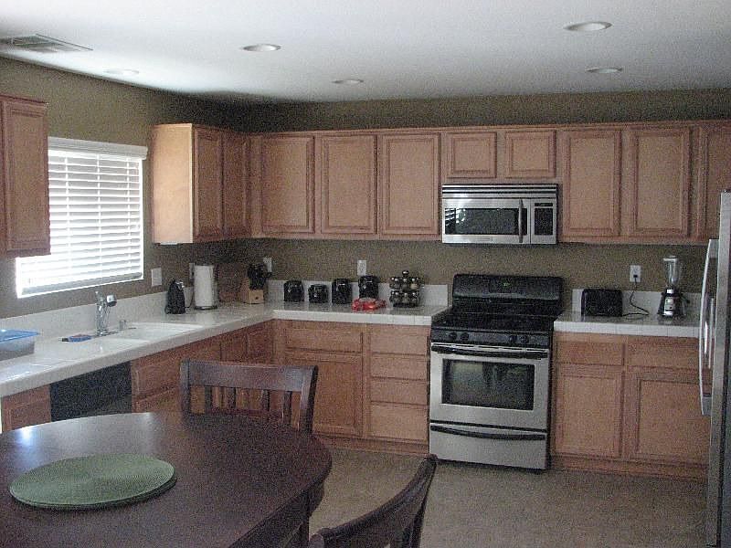 2nd image of 33944 Petunia St