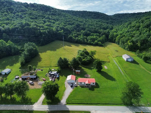 3149 Salt Lick Rd, Vanceburg, KY 41179
