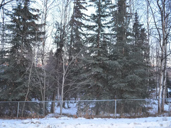 7727 Lumbis Ave, Anchorage, AK 99518