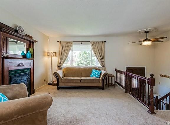 4th image of 2888 Foxwood Dr