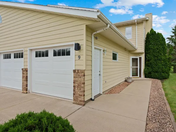 9 Augusta Pl, Owatonna, MN 55060