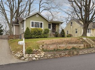 28 Dacotah Ave, Oakland, NJ 07436
