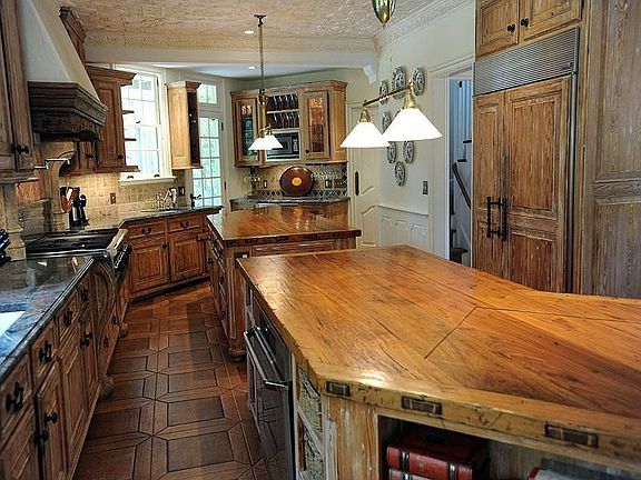 4 Two Island Gourmet ready 0619