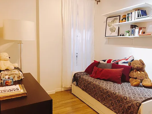 Rented by Douglas Elliman | media 23