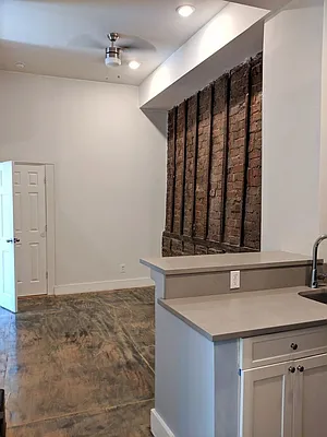 Rented by 585 Evergreen Avenue, LLC | media 9