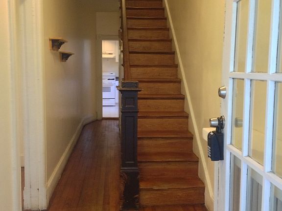 ENTRY FOYER