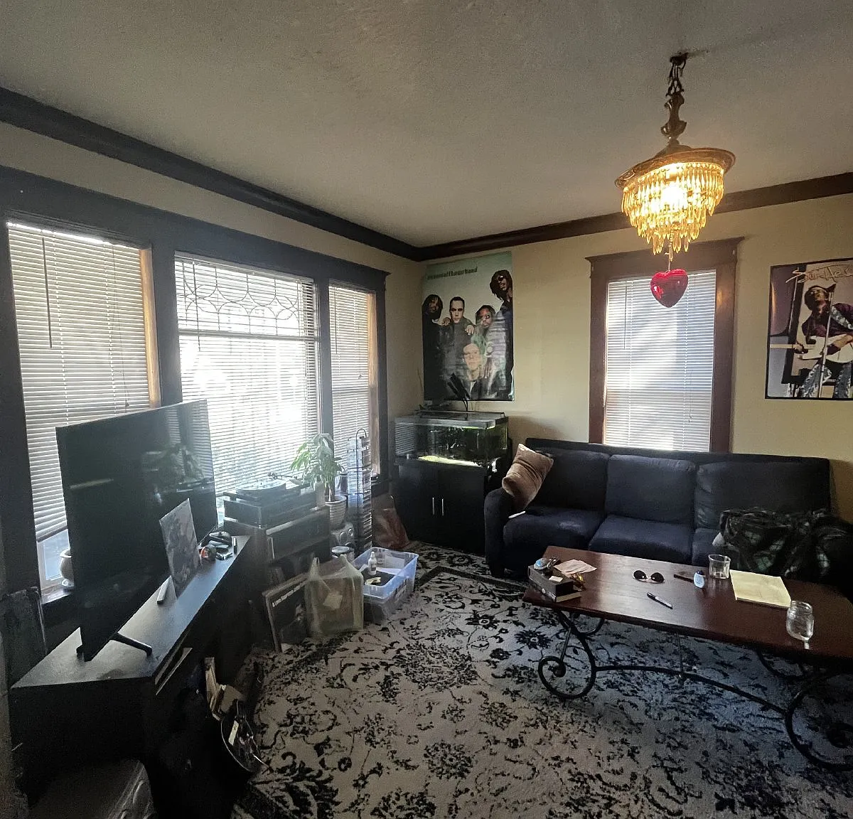 4 bed, 1.0 bath, 2186 sqft, $520 — Photo 3