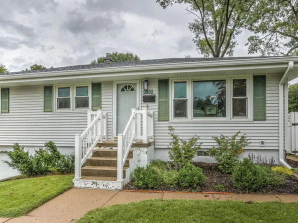 7712 Pasadena Ave, Omaha, NE 68124