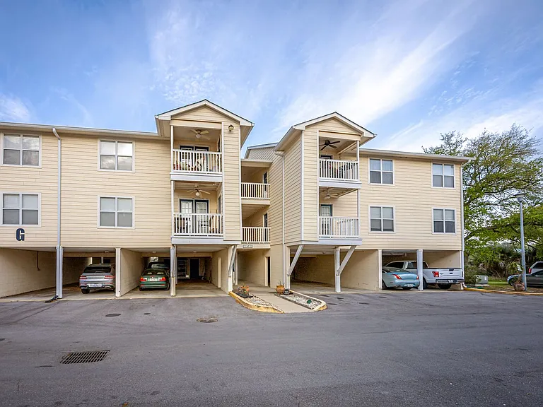 2421 Beachview Dr #G-13 — Photo 46