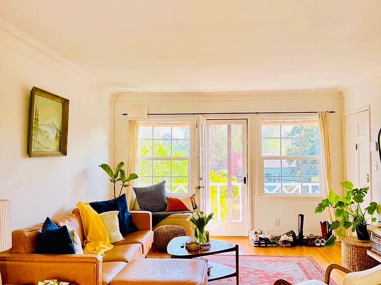 3249 Rowena Ave #3 — Photo 30