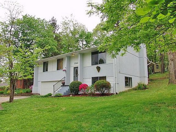 4th image of 3344 Colonial Ave
