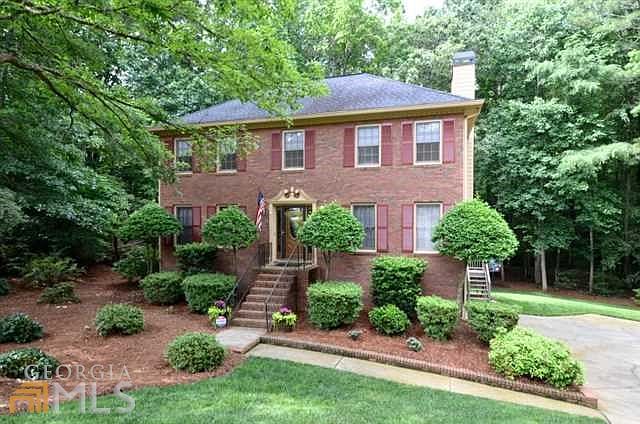 1st image of 3614 Stonehenge Way NE