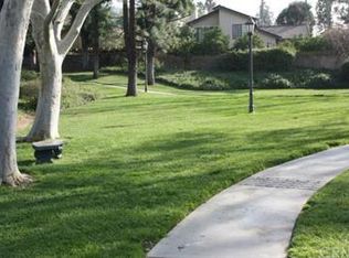 2671 Victoria Park Dr, Riverside, CA 92506